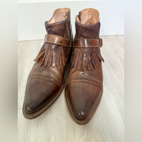 Bed Stu Cobbler Organic Leather “Dipper” Distressed Ankle Boots w/Fringe, Size 8 - Picture 11 of 16